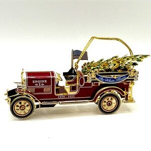 Christmas Ornament The White House Fire Truck Xmas Tree American Flag Patriotic